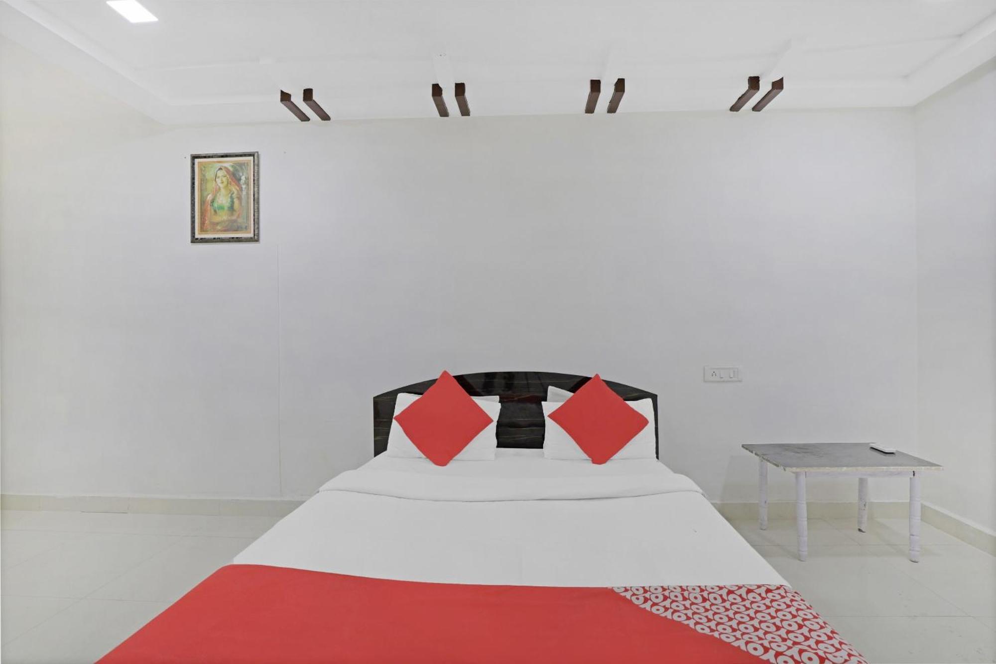 Hotel O Rudra Palace 아흐메다바드 외부 사진