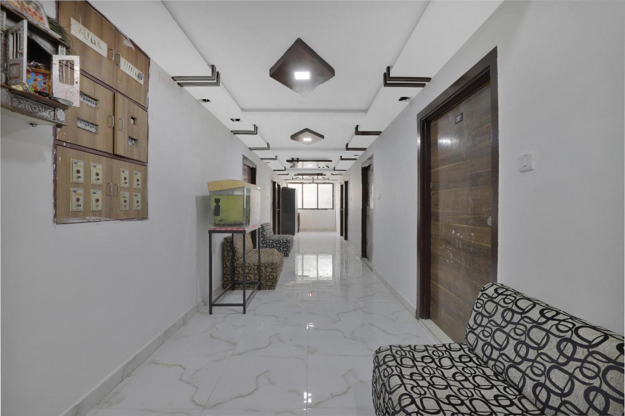 Hotel O Rudra Palace 아흐메다바드 외부 사진